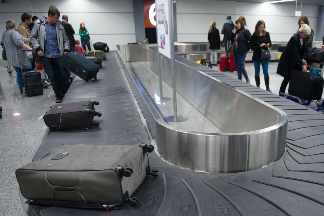 Nielegalna pamiątka w bagażu turysty na Lotnisku Chopina