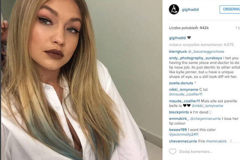 Modelka Gigi Hadid pokochała inspiracje z lat 90. Nosi zarówno nasycone kolory na ustach, jak i niebieskie końcówki na włosach