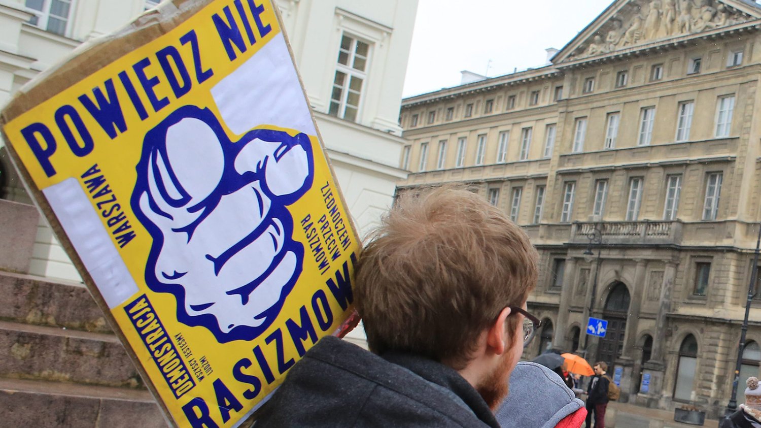 Takie akcje najwidoczniej nie przemawiają do Polaków. Nasilają się rasistowskie i ksenofobiczne incydenty w Warszawie.
