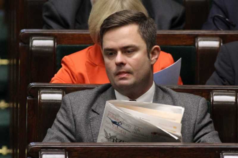 Adam Hofman narobił sobie wielu wrogów, ale ma też wiernych współpracowników.