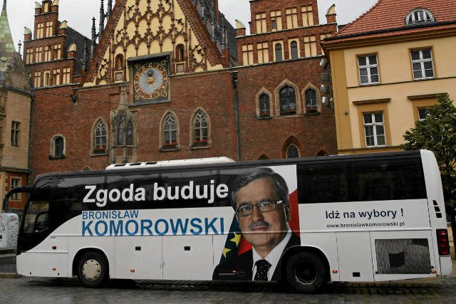 Takim Bronkobusem Bronisław Komorowski podróżował w 2010 roku