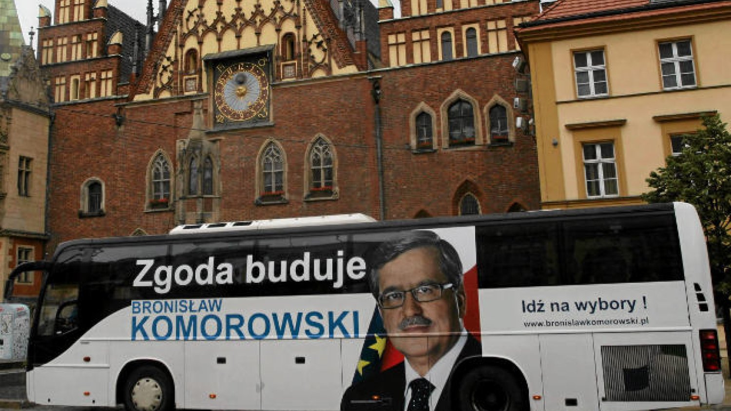 Takim Bronkobusem Bronisław Komorowski podróżował w 2010 roku