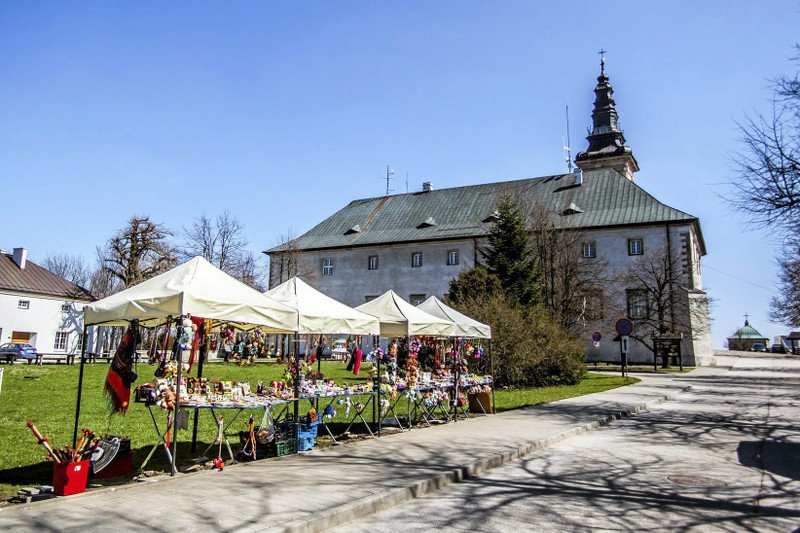 Zakonnicy od lat walczą o przejęcie terenów i budynków zarządzanych do tej pory przez ŚPN.