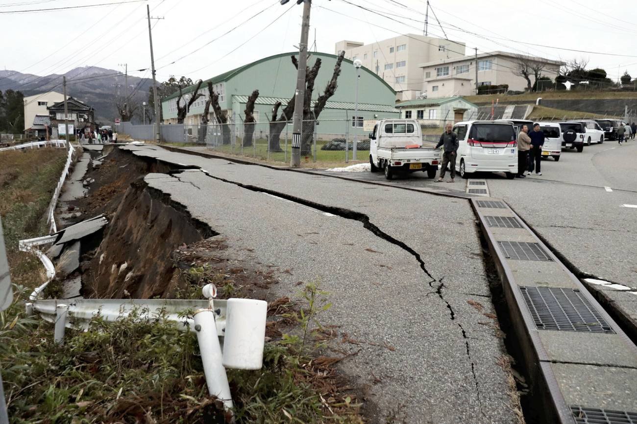 Japonia – trzęsienie ziemi. Nadchodzi tsunami