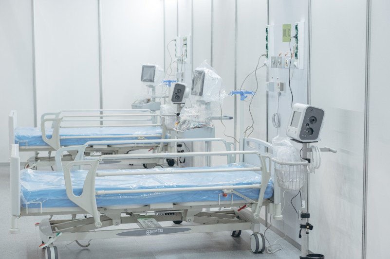 Mężczyzna "ożył" 18 dni po swoim pogrzebie. Pomyłka w portugalskim szpitalu.