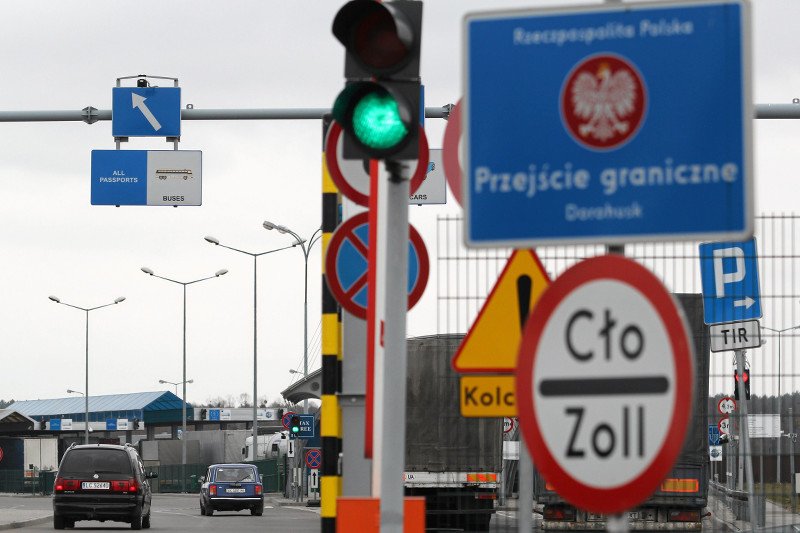 "Przewozili papierosy w workach z jelitami", czyli kulisy szarej strefy w 2013 roku