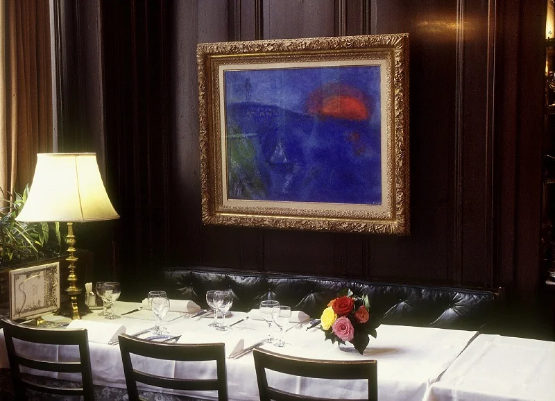 Obiad z dziełem sztuki czyli "Chagall Saale" w restauracji Kronenhalle