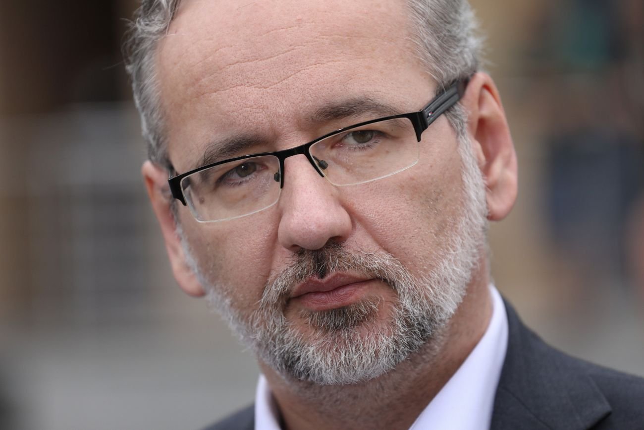 Jak Polacy oceniają działania ministra zdrowia Adama Niedzielskiego?