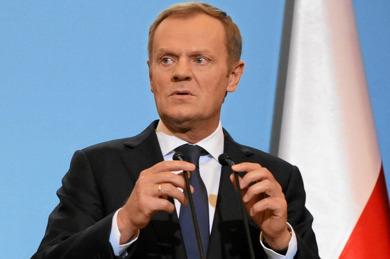 Donald Tusk dostał co najmniej trzy anonimy, w których ktoś grozi mu śmiercią – ustaliło RMF FM.