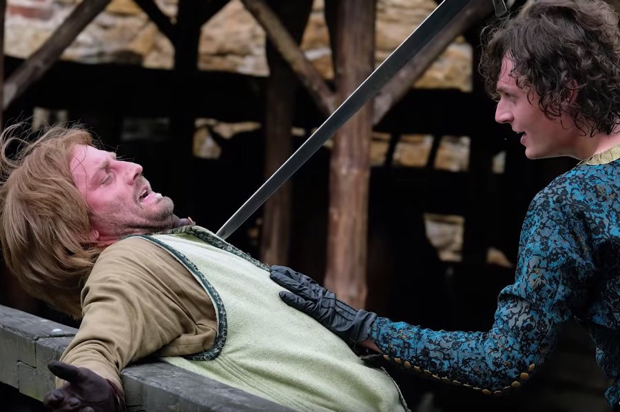 "Korona Królów" to hitowy serial TVP, którego sukces zadziałał w myśl zasady, "nieważne jak, byle mówili".