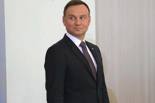 Prezydent w Kanadzie niczym Beata Szydło w USA.