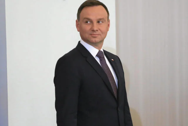 Prezydent w Kanadzie niczym Beata Szydło w USA.
