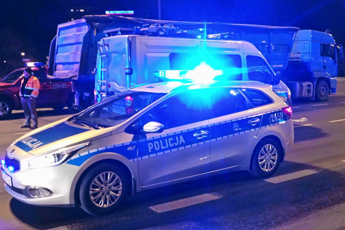 Funkcjonariusz CBŚ, który spowodował wypadek pod Lesznem, miał 1,6 promila alkoholu we krwi.
