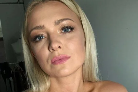 Kurdej-Szatan pochwaliła na Instagramie Trzaskowskiego i Hołownię.