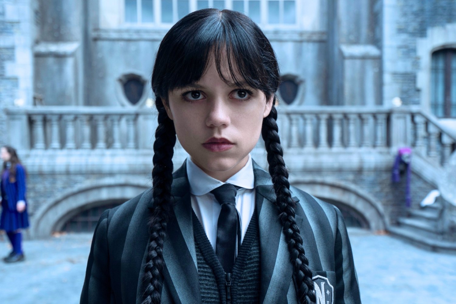 Gwiazda "Stranger Things" w 3. sezonie "Wednesday". Do serialu pasuje jak ulał Winona Ryder zagra u boku Jenny Ortegi w 3. sezonie "Wednesday"