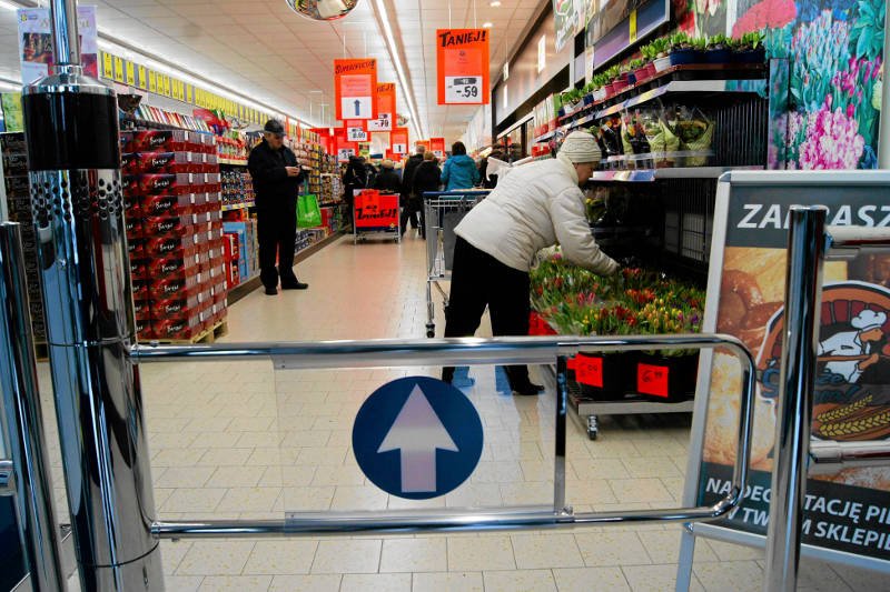 Niektóre sklepy stosowały niezbyt uczciwe praktyki przy tworzeniu rankingów cenowych