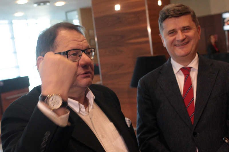 Twój Ruch liczy, że mandat zapewnią mu głosy emigrantów.