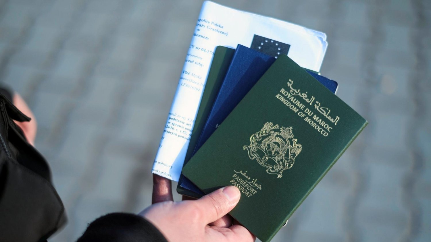 UE uruchamia nowy system wyjazdów i wyjazdów osób spoza Wspólnoty. UE uruchamia nowy system wyjazdów i wyjazdów osób spoza Wspólnoty.