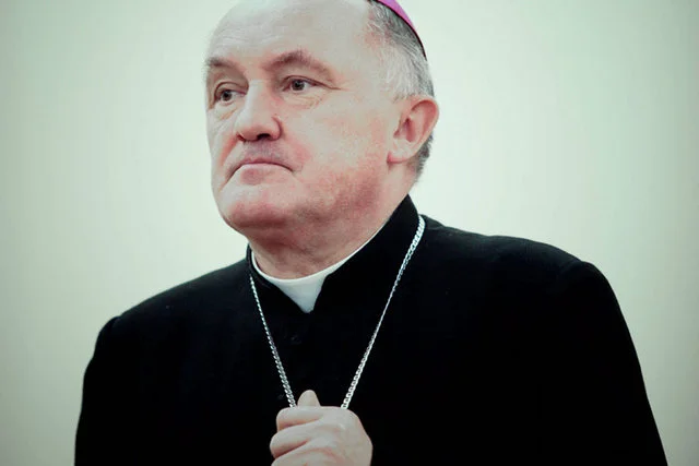 Kard. Kazimierz Nycz nie odprawi mszy w intencji ustępującego prezydenta.