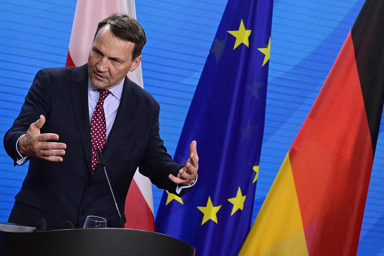 Szef MSZ Radosław Sikorski