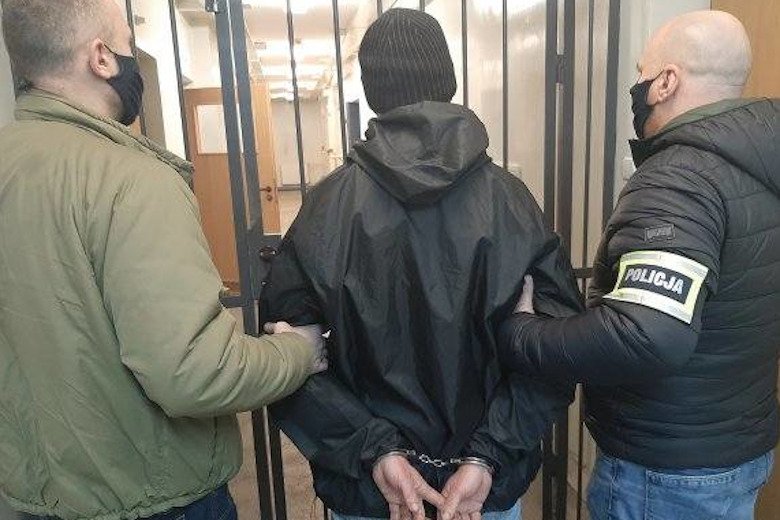 Mężczyzna zaatakował ochroniarza w sklepie w Łodzi