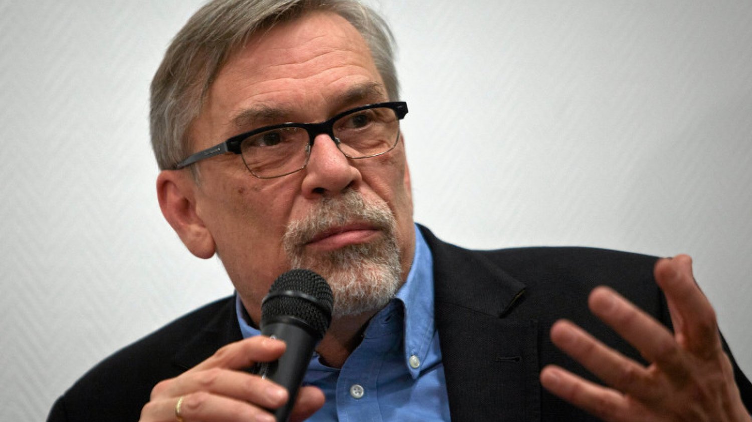 Pisarz zawstydził polityków na gali Paszportów "Polityki". Żakowski: Zapanowało zakłopotanie