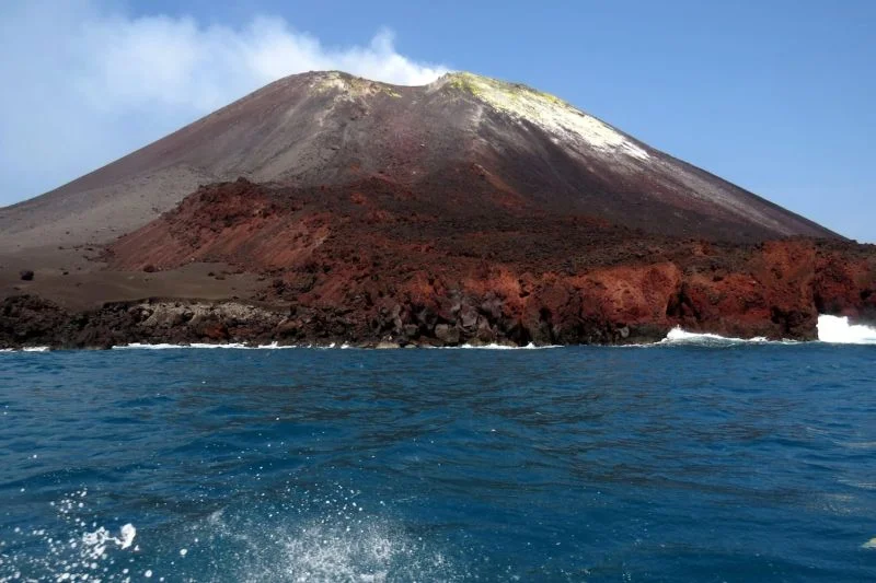 Wulkan Anak Krakatau w 2013 roku.