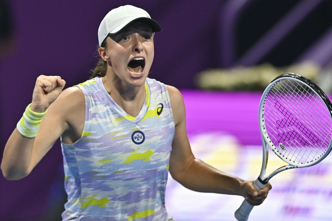 Iga Świątek wygrała turniej WTA 1000 w Dosze. Polka w dwóch setach ograła Estonkę Anett Kontaveit 6:2, 6:0.