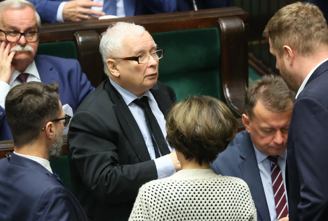 Panika w PiS na Śląsku. "Kilkanaście worków zniszczonych dokumentów".