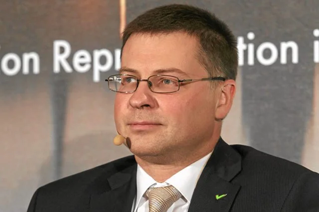Premier Łotwy Valdis Dombrovskis zrezygnował z zajmowanego stanowiska