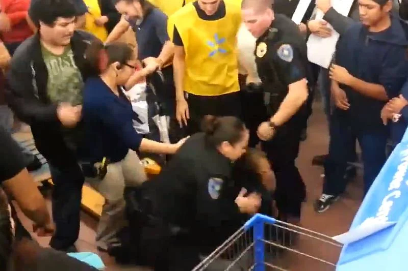 Black Friday znowu okazał się w USA wielkim szaleństwem.