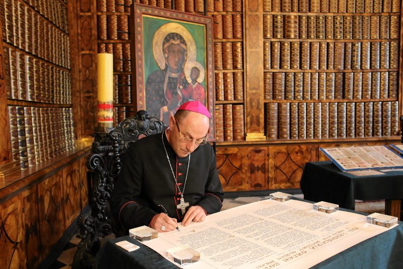 Prymas Polski abp Wojciech Polak po raz kolejny rozgniewał Polaków-katolików