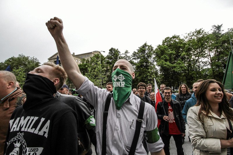 Narodowcy protestowali przeciwko planom sprowadzenia do Polski imigrantów z Afryki