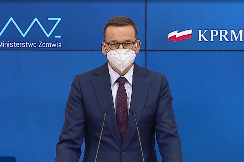 Podczas środowej konferencji prasowej Niedzielski  i Morawiecki poinformowali o zmianach w pandemicznych obostrzeniach.