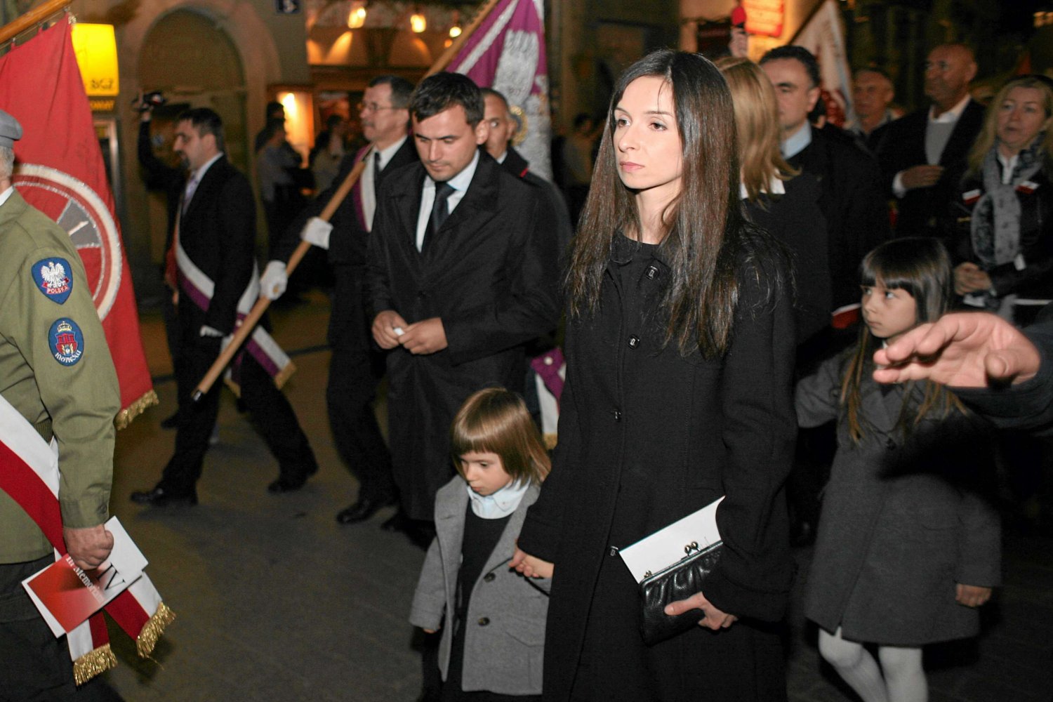 Marta Kaczyńska podczas marszu upamiętniającego katastrofę, 2011 rok