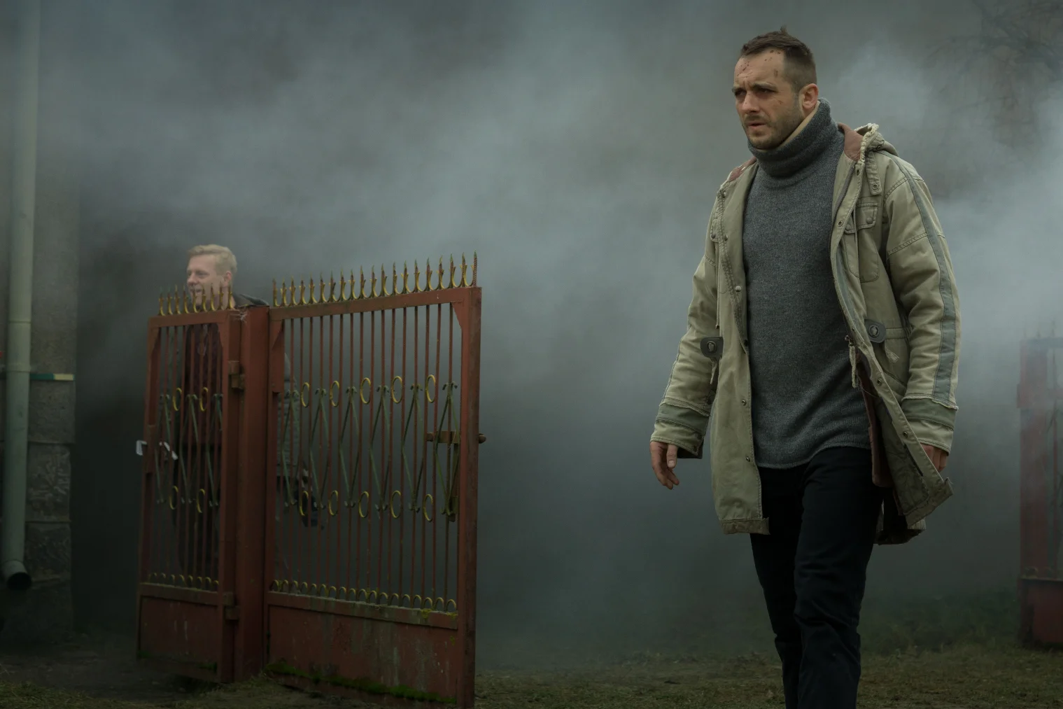 "KRUK. Szepty słychać po zmroku" to nowy polski serial wyprodukowany przez Canal+. Akcja mrocznego thrillera toczy się na Podlasiu