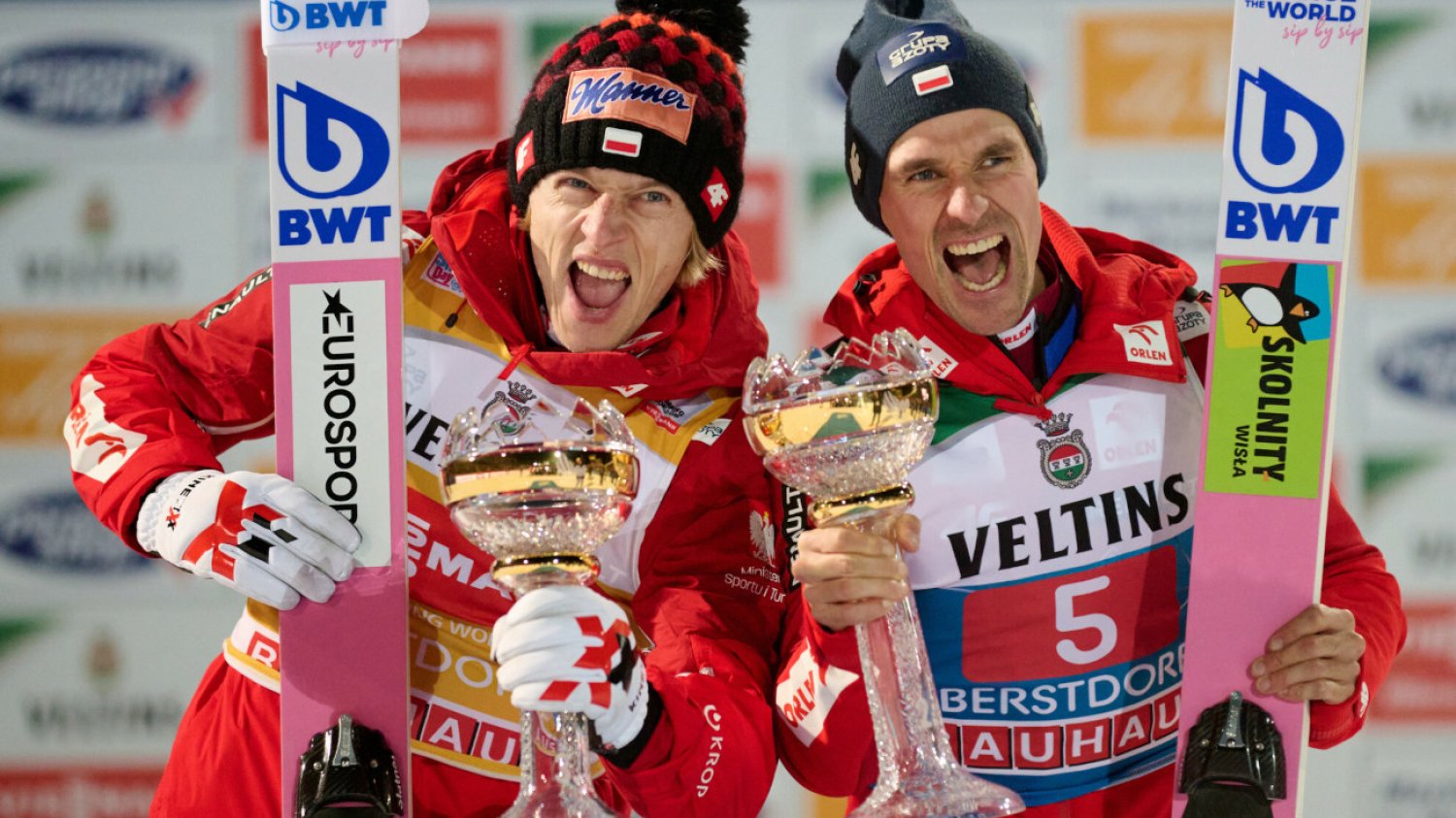 Dawid Kubacki trzeci, a Piotr Żyła drugi. Tak wyglądał polski duet na podium konkursu w Oberstdorfie!