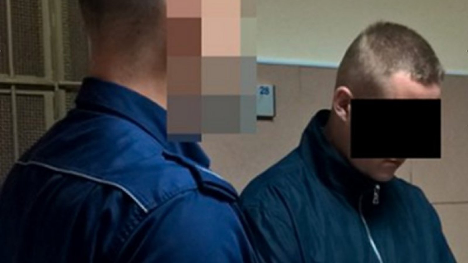 To pogromca "islamistów" z Woli. 32-letni Kamil B. uderzył kobietę, bo ta była muzułmanką.