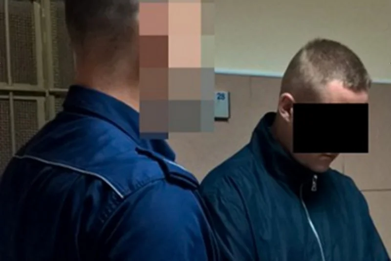 To pogromca "islamistów" z Woli. 32-letni Kamil B. uderzył kobietę, bo ta była muzułmanką.