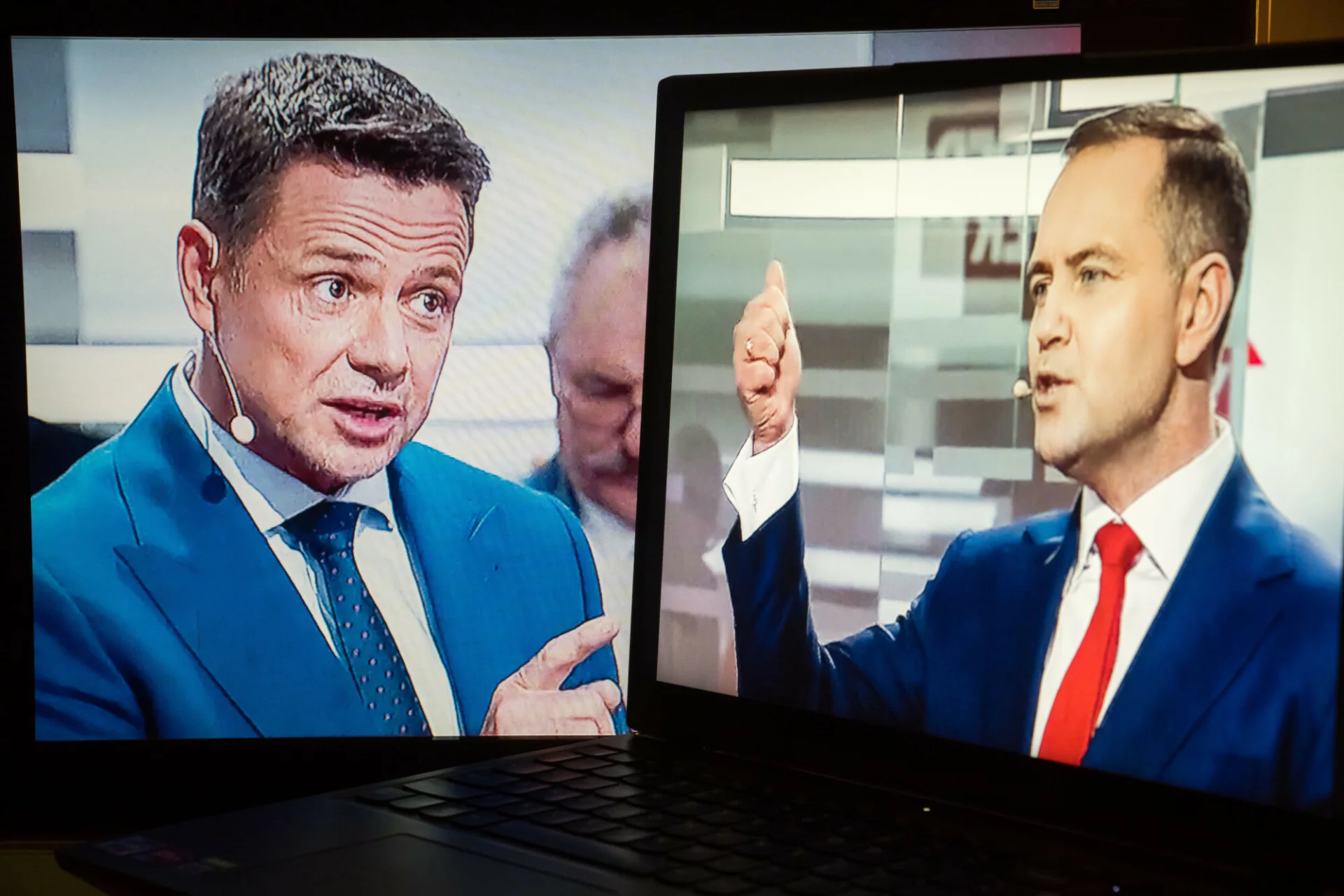 Dwa nowe sondaże na ostatniej prostej. Ale w tych wynikach jest jeden haczyk Dwa nowe sondaże prezydenckie 14 maja. Ale w tych wynikach jest haczyk