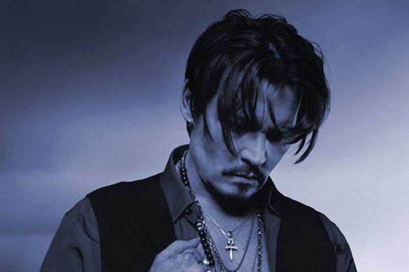 Johnny Depp odbywa obecnie trasę koncertową z zespołem Hollywood Vampires.