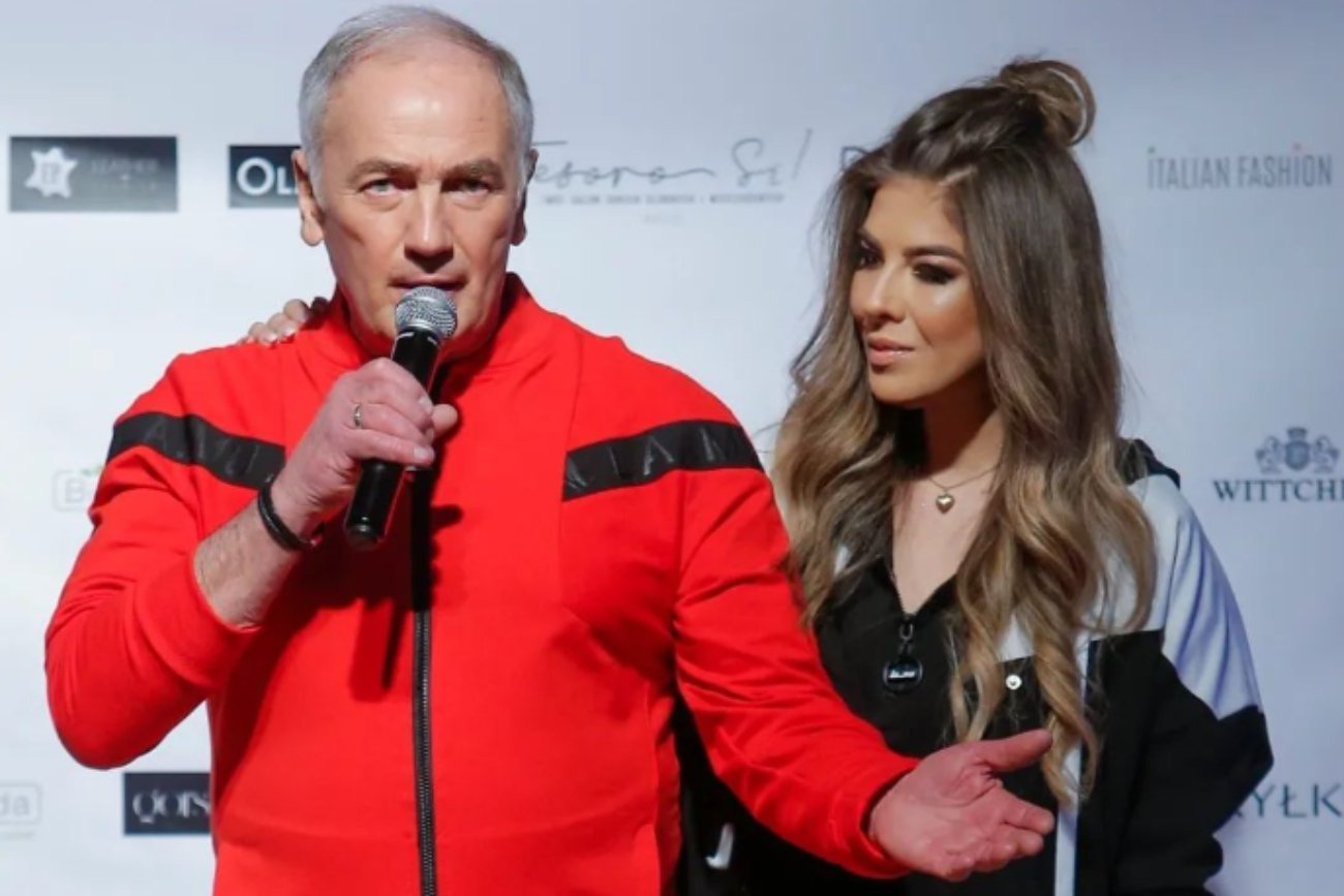 Żona Karola Strasburgera wybuchła. Poszło o zdjęcia córeczki z plaży.