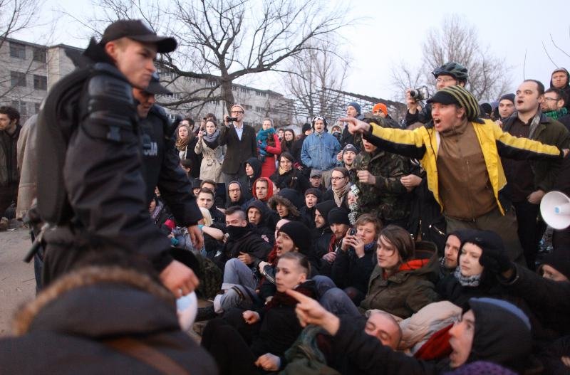 Squatersi walczą o Elbe