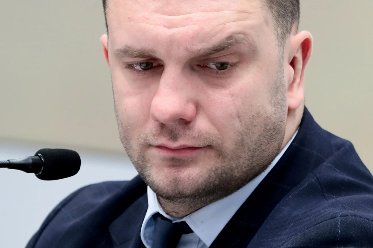 Łukasz Mejza wywodzi się z gminy Dąbie położonej w pobliżu Krosna Odrzańskiego. Nieopodal tego miasta powstał ogromny napis "Sorry za Mejzę".