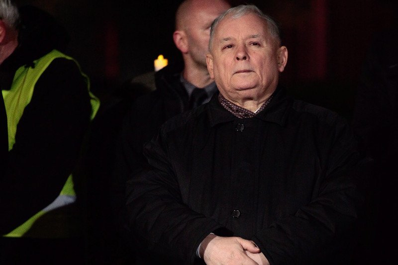 Wytykacie szaleństwo "sekcie smoleńskiej"? Sami "odlecicie", jeśli sprowokujecie zadymę podczas miesięcznicy