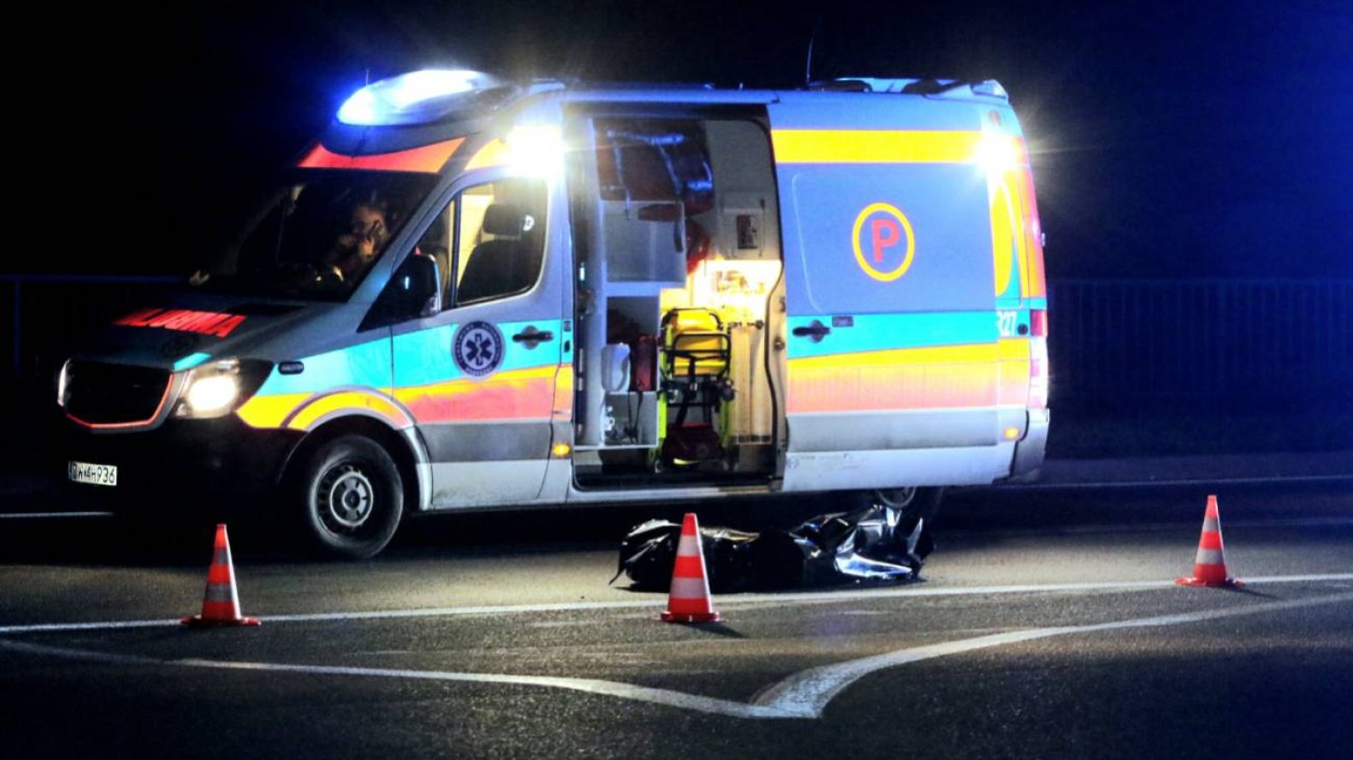 Nastolatka zginęła potrącona na pasach. Kierowca przejechał na czerwonym