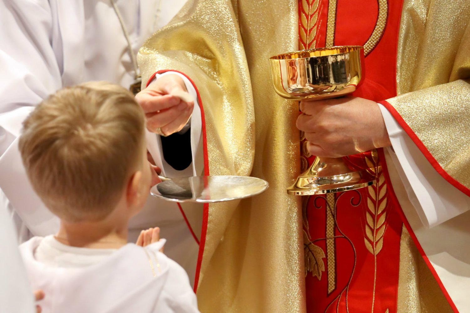 Ksiądz z Gdańska molestował harcerzy podczas obozu.