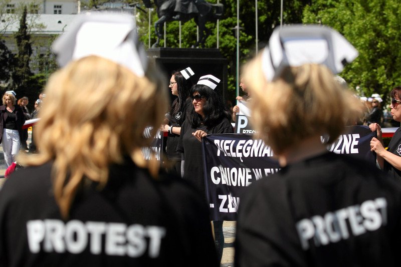 Na zdjęciu protest pielęgniarek w Lublinie, w 2015 r.  Zdjęcie jest tylko ilustracją do tekstu.