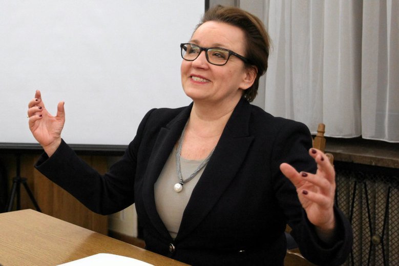 Anna Zalewska trafiła na okładkę nowej "Polityki".