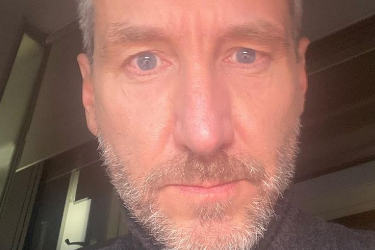 Piotr Kraśko przeprasza w oświadczeniu za jazdę samochodem bez uprawnień.